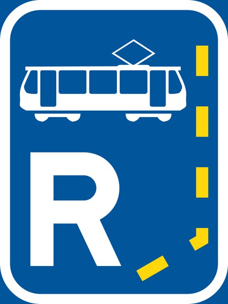 R340 – Start Of Reserved Lane For Trams
