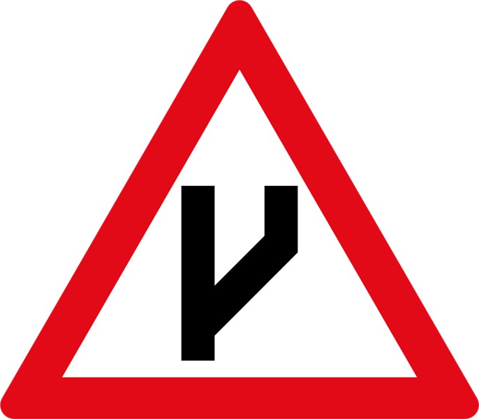 W118 – Beginning Of Dual Roadway To Right